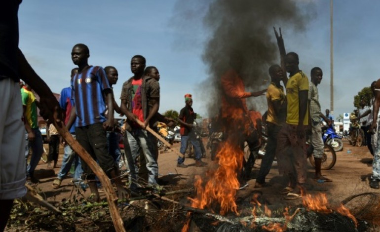 Ouagadougou (AFP). Burkina: l'armée en route vers la capitale pour obliger les putschistes à déposer les armes