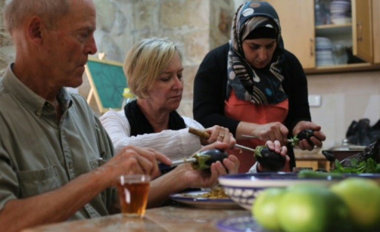 Naplouse (Territoires palestiniens) (AFP). Pour les Palestiniens, cuisiner c'est déjà résister