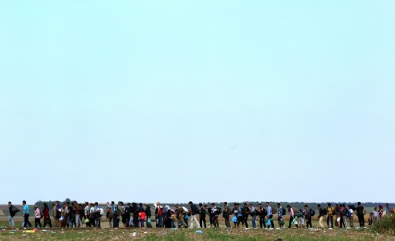 Budapest (AFP). Migrants: le climat tourne à l'aigre dans les Balkans, l'UE encore loin d'une solution