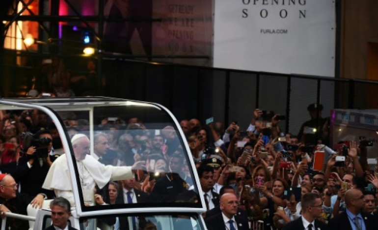 New York (AFP). Etats-Unis: le pape accueilli en star à New York, 2e étape de son voyage