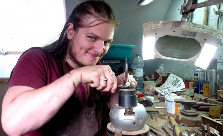 "La forge d'Asgeir" : un jeune artisan aux techniques ancestrales