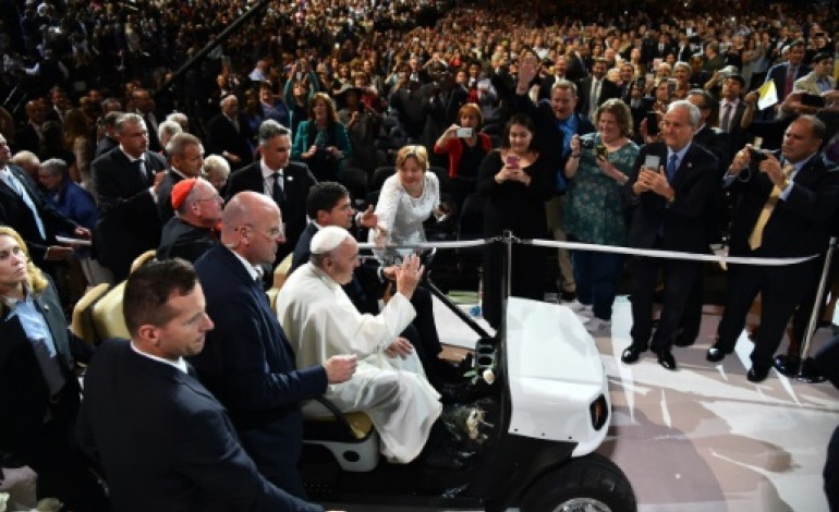 New York (AFP). Le pape finit sa visite à New York par une messe géante