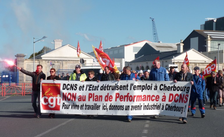 Les salariés de DCNS Cherbourg interpellent la députée