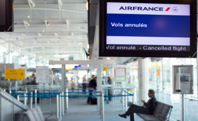 Paris (AFP). Air France dévoile en partie son plan B, près de 3.000 postes menacés
