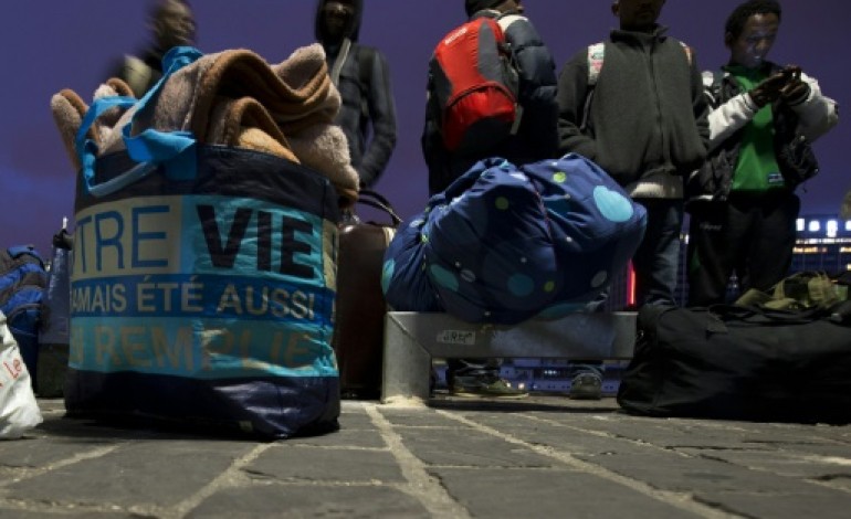 Paris (AFP). Quand une famille parisienne héberge un réfugié