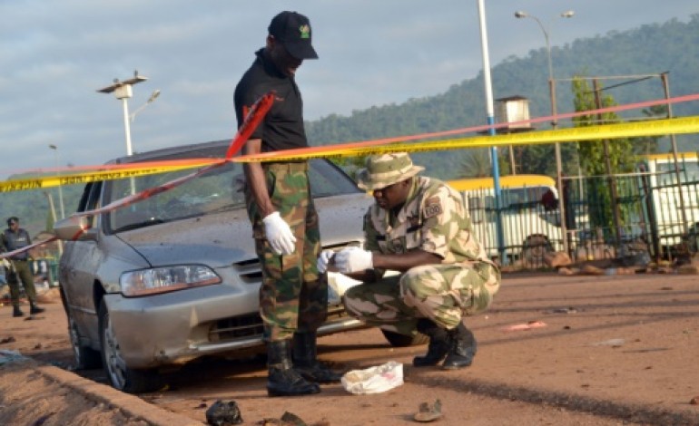 Abuja (AFP). Nigeria: 18 morts et 41 blessés dans une double explosion près d'Abuja