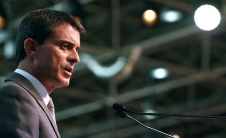 Paris (AFP). Air France: Manuel Valls se rend au siège de la compagnie à Roissy 