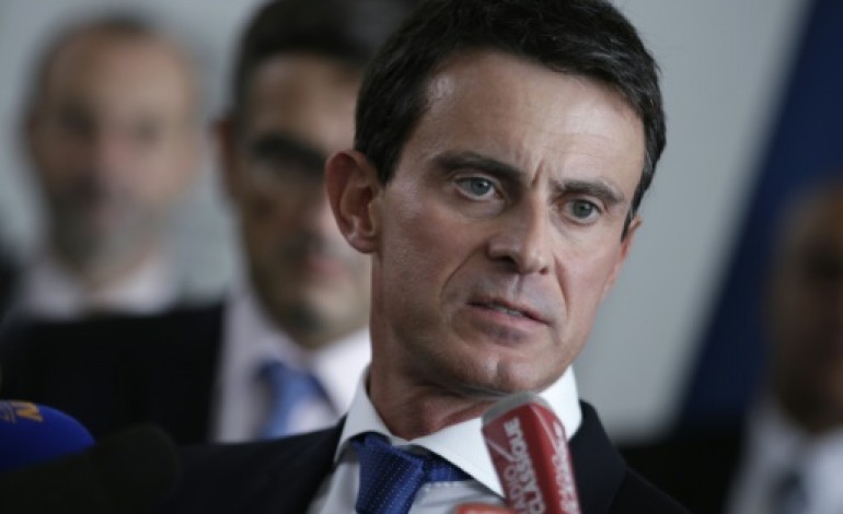 Paris (AFP). Valls affirme que sur les permissions de détenus il faudra sans doute revoir la législation 