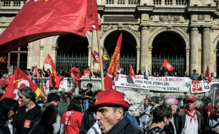Paris (AFP). Des milliers de salariés dans la rue pour dire non aux réformes du gouvernement