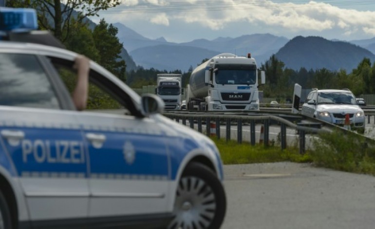 Berlin (AFP). Schengen: Berlin maintient ses contrôles aux frontières jusqu'au 31 octobre