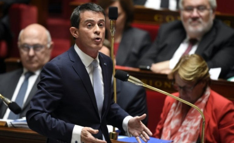 Paris (AFP). Valls: le plan de suppressions d'emplois à Air France peut être aujourd'hui évité