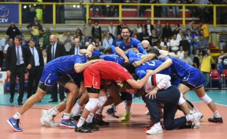 Busto Arsizio (Italie) (AFP). Volley: la France en demi-finale de l'Euro