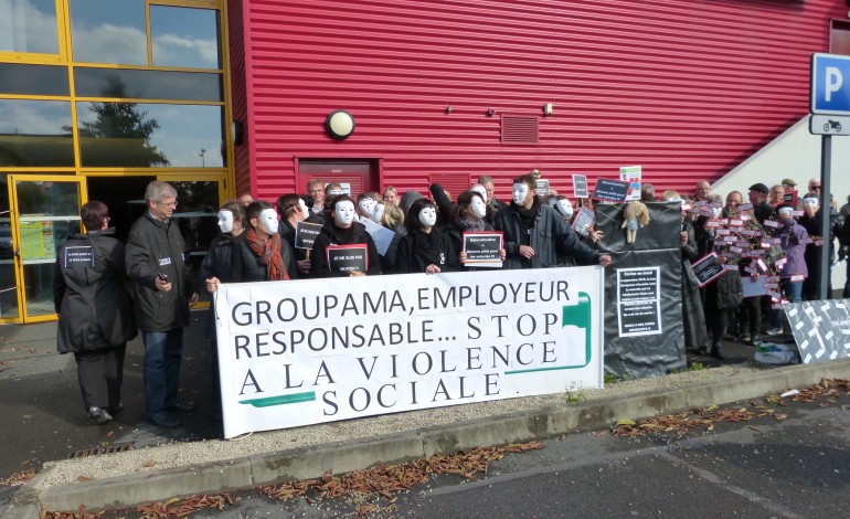 Délocalisation de Groupama dans la Manche : cerise et les salariés voient rouge !