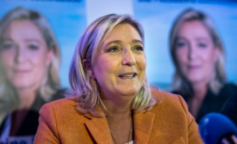 Lyon (AFP). FN: Marine Le Pen jugée pour avoir comparé les prières de rue à l'Occupation