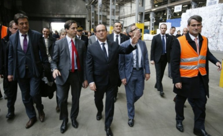 La Courneuve (AFP). Chahuté à la Courneuve, Hollande plaide pour l'égalité des chances