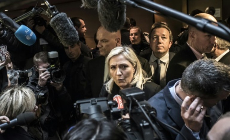 Paris (AFP). Marine Le Pen sur France 2: Sarkozy et Cambadélis protestent auprès du CSA