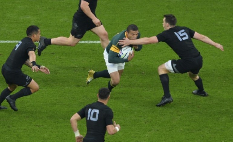 Twickenham (Royaume-Uni) (AFP). Mondial de rugby: Afrique du Sud - Nlle-Zélande 12 à 7 à la mi-temps