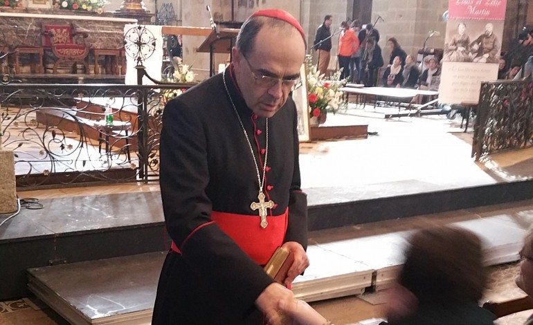 Fête des Familles : Monseigneur Barbarin à Alençon