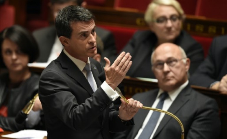 Paris (AFP). Sarkozy à Moscou: Valls lui demande de ne pas mettre en cause la position de la France