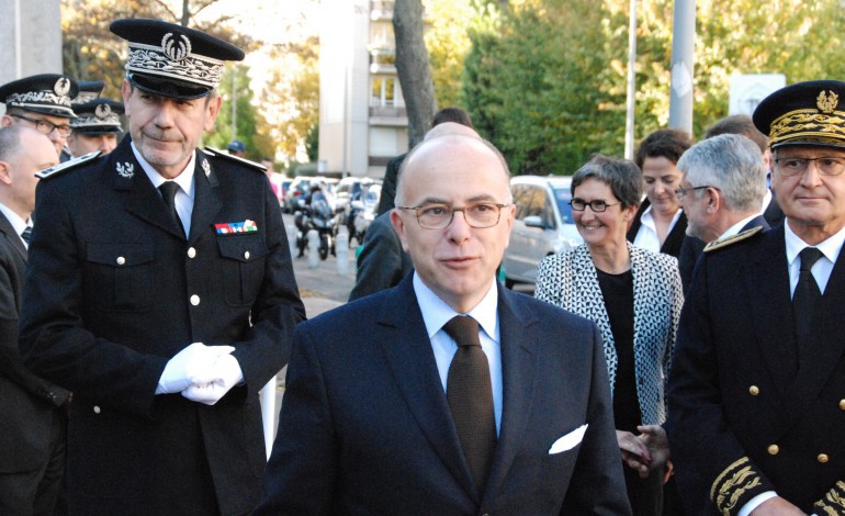 Le ministre de l'Intérieur Bernard Cazeneuve à Rouen pour parler sécurité