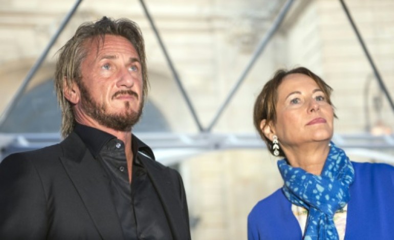Paris (AFP). Sean Penn optimiste pour la COP 21, lors d'une rencontre avec Ségolène Royal