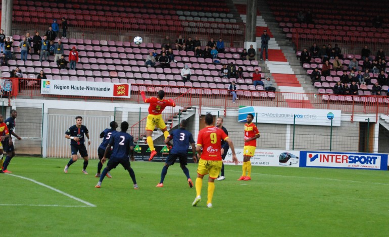 Football: Quevilly Rouen Métropole fait match nul à Roye-Noyon
