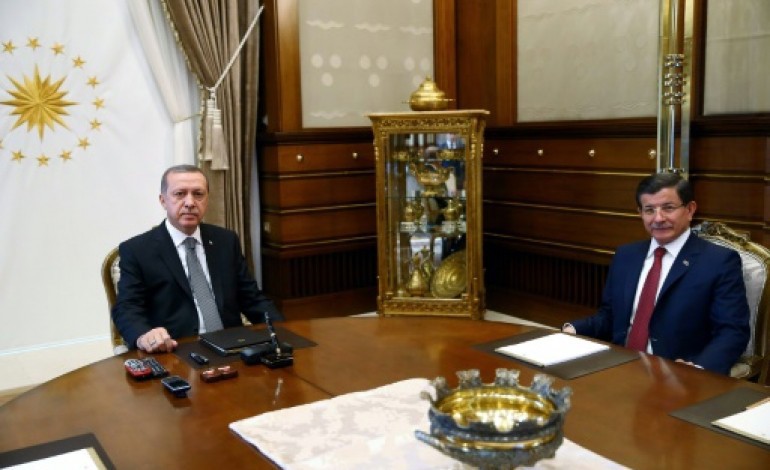 Ankara (AFP). Fort de son succès électoral, Erdogan ferme contre les rebelles kurdes et ses rivaux 