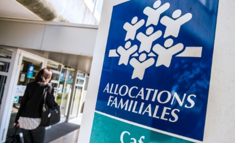 Paris (AFP). France: les réformes sociales et fiscales de 2014 ont légèrement réduit les inégalités 