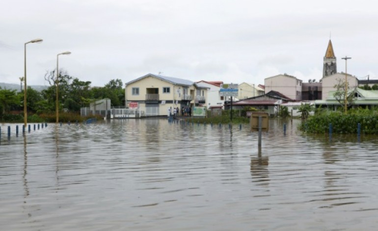 Fort-de-France (AFP). Martinique: retour en vigilance jaune et solidarité envers les sinistrés