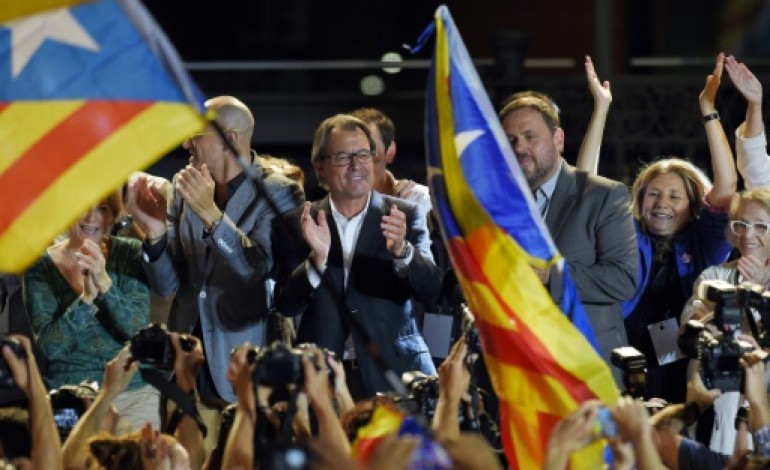 Barcelone (AFP). Le parlement de Catalogne au seuil de la sécession avec l'Espagne