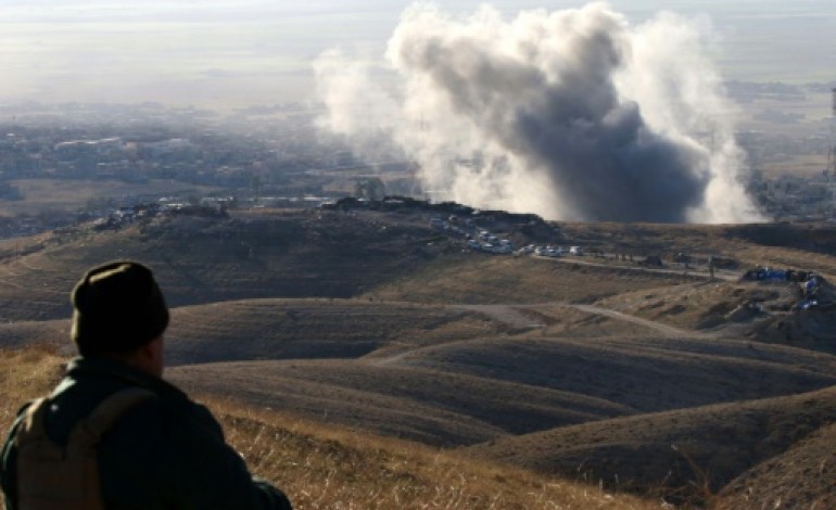 Mont Sinjar (Iraq) (AFP). Les Kurdes irakiens lancent la bataille de Sinjar contre l'EI