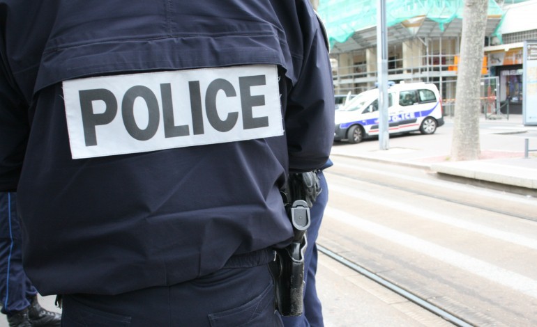 Rixe entre 5 jeunes et la police à Caen 