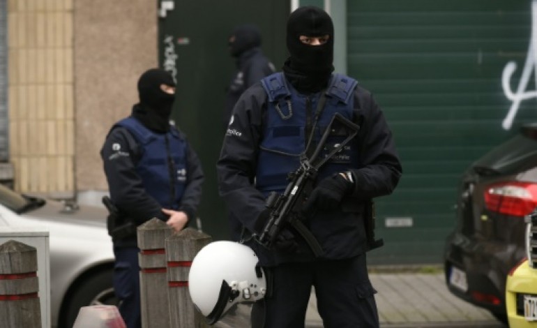 Bruxelles (AFP). Attentats de Paris: 5 des 7 suspects relâchés à Bruxelles
