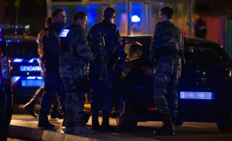 Strasbourg (AFP). Alsace: importante saisie d'armes chez un collégien en garde à vue après la mort d'un camarade