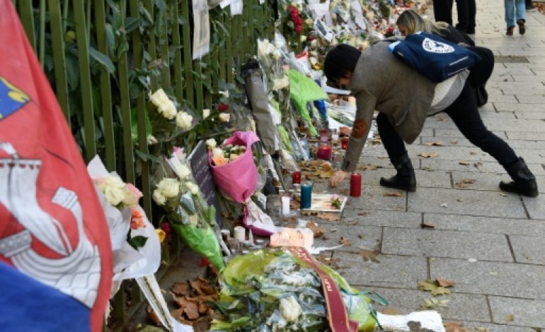 Paris (AFP). Attentats: les 129 victimes décédées ont été identifiées
