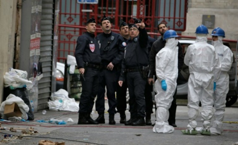 Paris (AFP). Attentats de Paris: incertitude sur le sort d'Abaaoud le Belge, état d'urgence en voie d'être prolongé