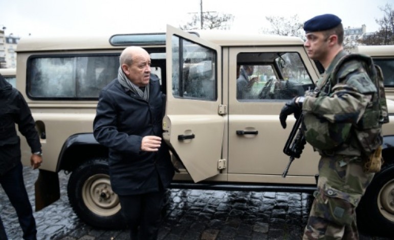 Paris (AFP). Attentats de Paris: un troisième corps découvert à St-Denis, réunion d'urgence à Bruxelles
