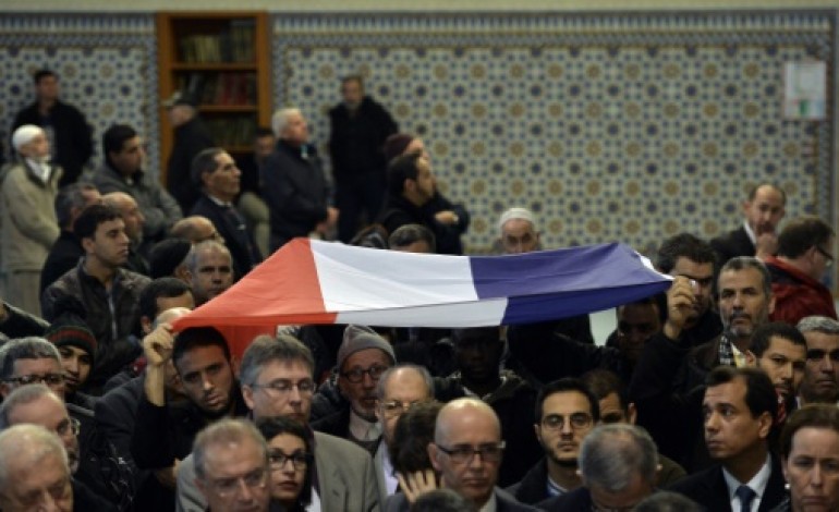 Lyon (AFP). Un vendredi de prêches antiterroristes pour des musulmans très touchés