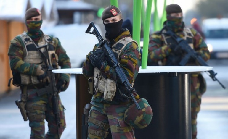 Bruxelles (AFP). Cinq nouvelles interpellations en Belgique en lien avec le risque d'attentat