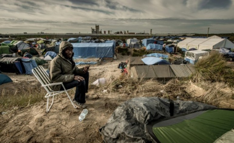 Paris (AFP). L'État devra bien aménager la Jungle de Calais, dit le Conseil d'État