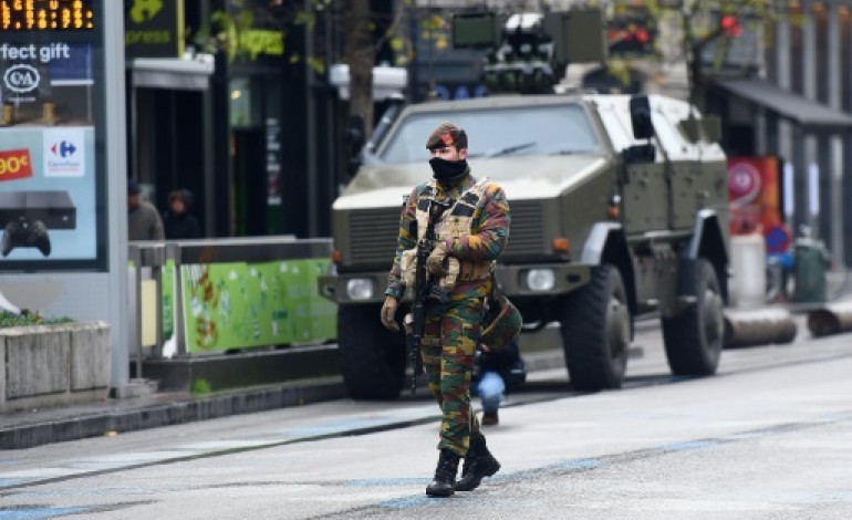 Bruxelles (AFP). Belgique: mandat d'arrêt international contre un homme vu au volant d'une voiture ayant servi aux attentats de Paris