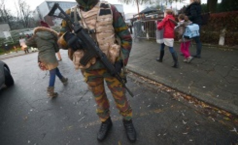 Bruxelles (AFP). Bruxelles reprend vie, malgré la menace terroriste qui continue de planer