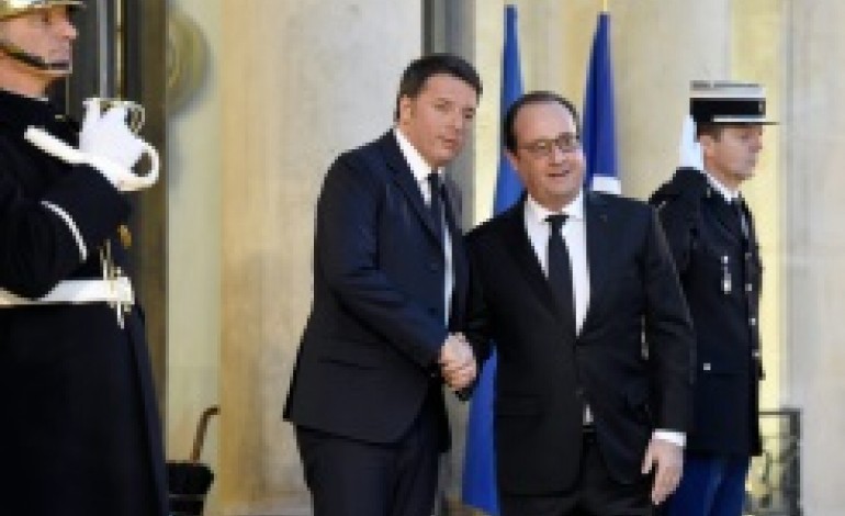 Paris (AFP). Migrants: Hollande et Renzi pour un accord global avec la Turquie