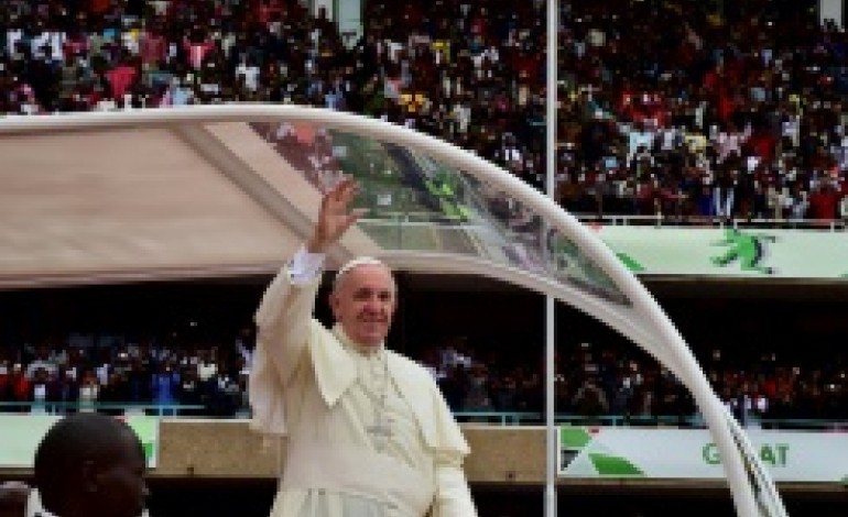Nairobi (AFP). Au Kenya, le pape dénonce l'injustice atroce des bidonvilles africains 