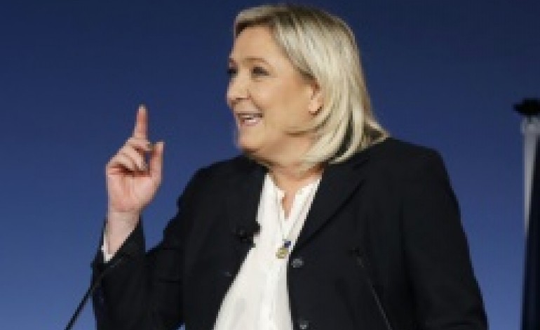 Nice (AFP). Attentats: l'EI tient ses promesses, pas le gouvernement, regrette Marine Le Pen