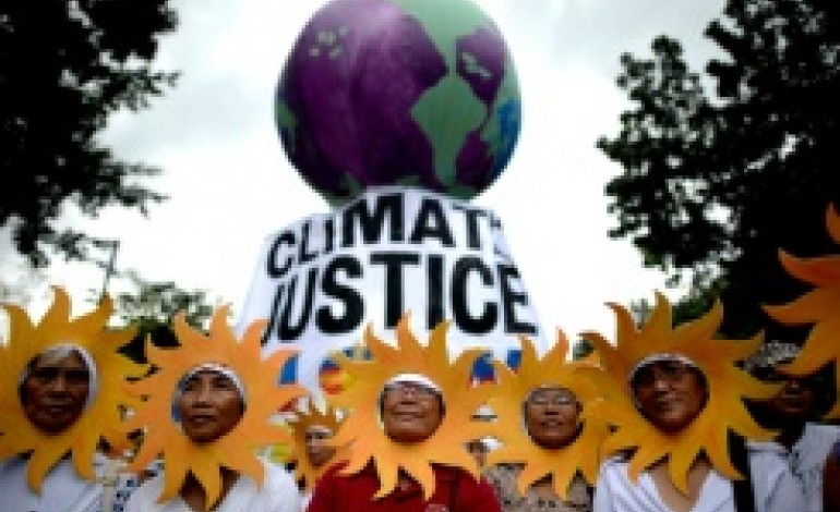 Paris (AFP). Climat: des milliers de manifestants dans le monde avant une COP21 sous haute sécurité