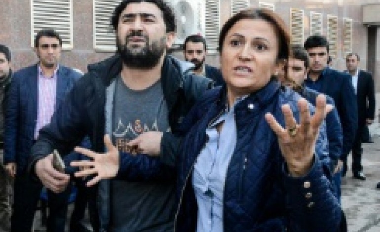 Diyarbakir (Turquie) (AFP). Turquie: un célèbre avocat kurde tué par balles dans le sud-est