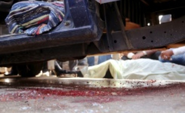 Le Caire (AFP). Quatre policiers tués par des hommes à moto près du Caire