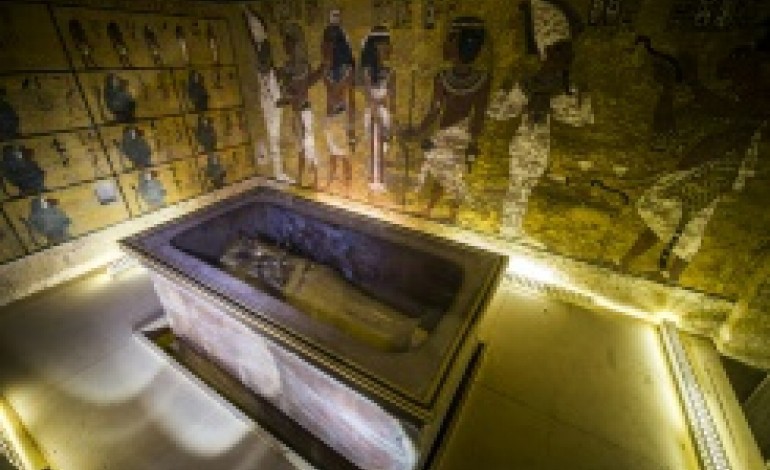 Louxor (Egypte) (AFP). Egypte: la piste de la chambre secrète dans la tombe de Toutankhamon se précise