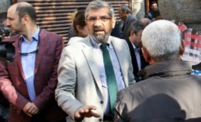 Diyarbakir (Turquie) (AFP). Un célèbre avocat kurde tué d'une balle dans la tête dans le sud-est de la Turquie